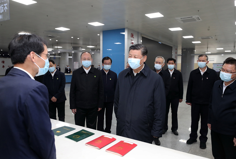 2021年3月23日，習(xí)近平在福建三明沙縣農(nóng)村產(chǎn)權(quán)交易中心考察。