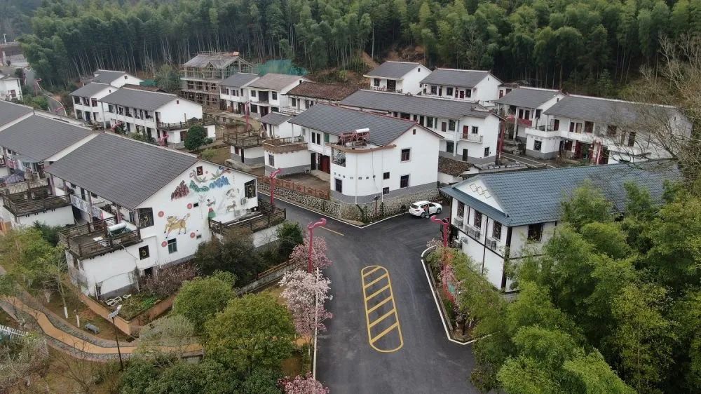 江西資溪縣烏石鎮(zhèn)新月畬族村景象。新華社記者 彭昭之 攝