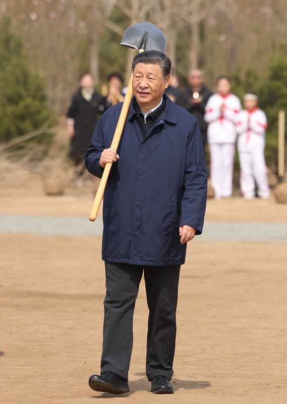 2024年4月3日，習(xí)近平總書記來到北京市通州區(qū)潞城鎮(zhèn)參加首都義務(wù)植樹活動。